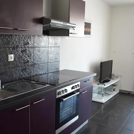 Mare I Apartment
